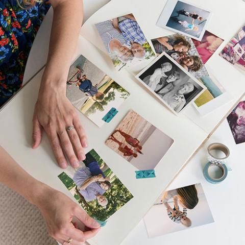 Create a unique Photo Album easily in minutes with KODAK MOMENTS.